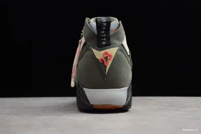 One Kick x Icicle Patta AT3375-100 Air 7 Jordan 0702
